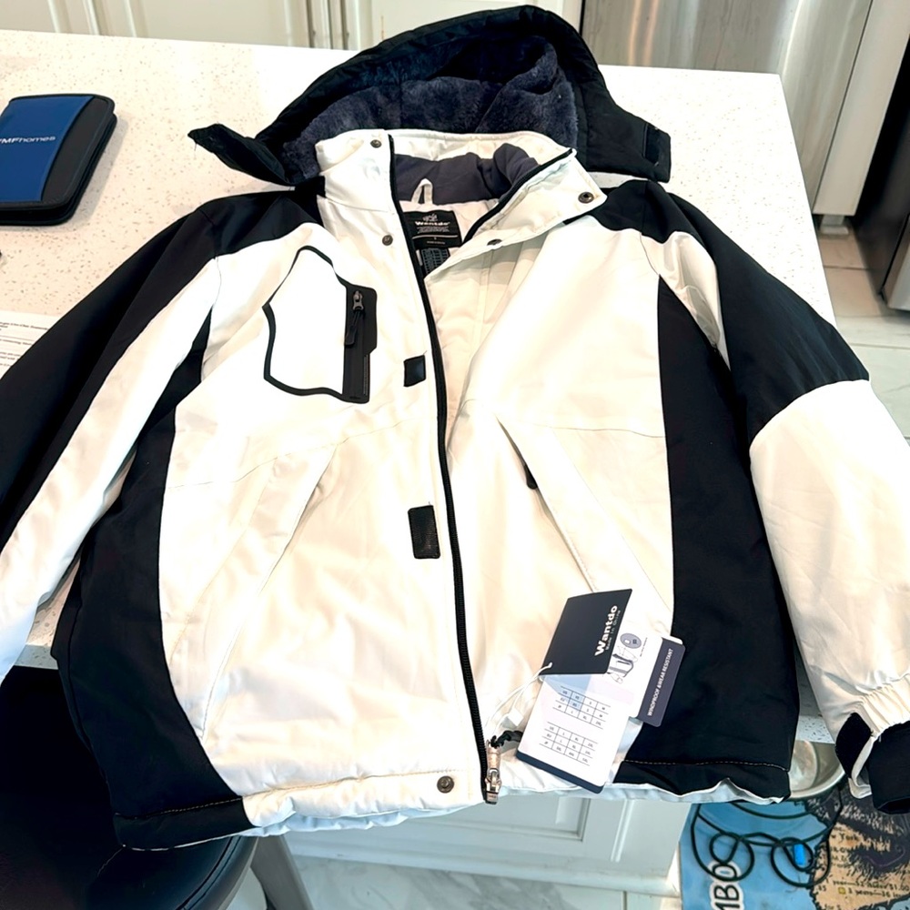 Men’s ski jackets, new never worn